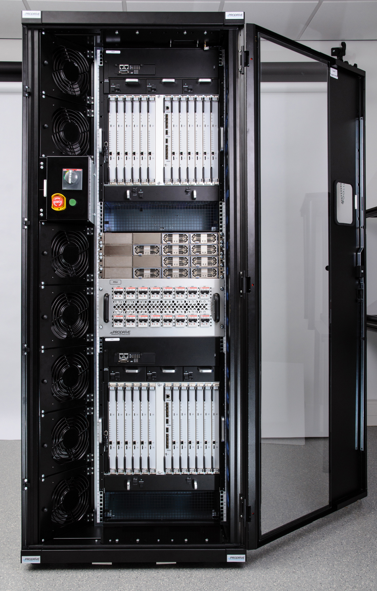 ACTA_6PU-BLADE_Cabinet-1429.jpg